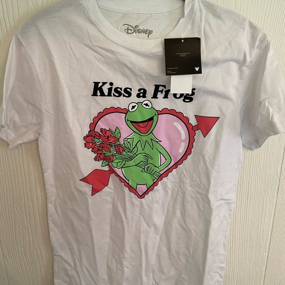 NWT White Kermit the Frog “Kiss a Frog” Graphic T-Shirt - Picture 3 of 3